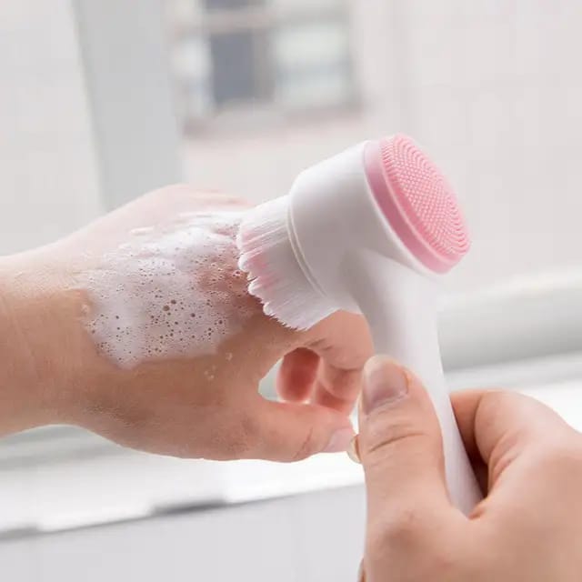 Dual-Sided Soft Silicone Facial Cleansing Brush – Deep Clean & Gentle Exfoliation